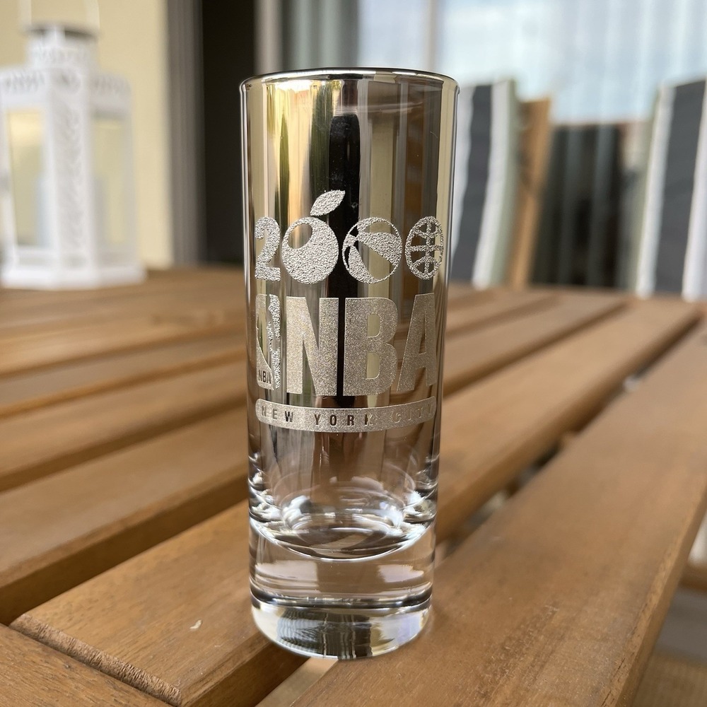 Vintage 2000 NBA New York City Knicks‎ Shot Glass 2oz Metallic Logo – Used